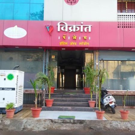 Hotel Vikrant Palace โซลาปูร์ ภายนอก รูปภาพ